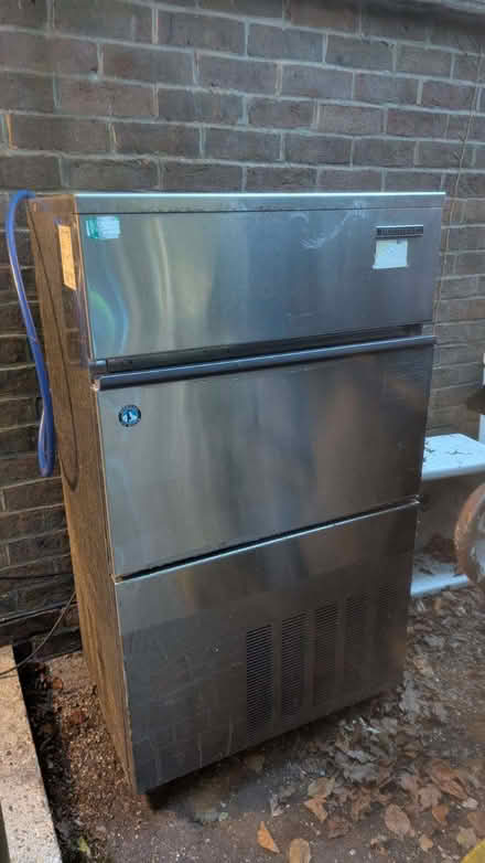 Photo of free Hoshizaki Ice machine (Wickham PO17) #1