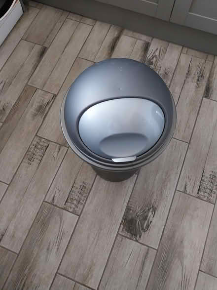 Photo of free Kitchen bin (Sandfields Port Talbot SA12) #2