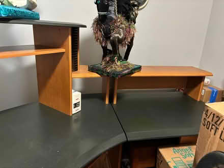 Photo of free huge desk and office chair (Saltillo) #3