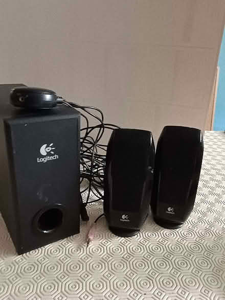 Photo of free Logitech speaker system for PC (Chorlton M21) #1