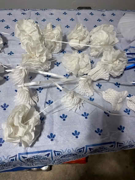 Photo of free Shower and/or grad decor (Avon lake oh) #3