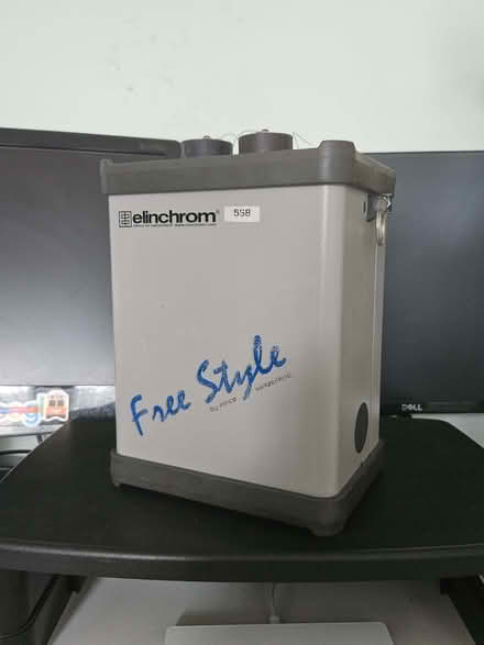 Photo of free Elinchrom Free Style (Polwarth EH11) #1