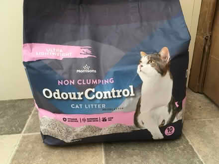 Photo of free Cat stuff (Jennyfields HG3) #2