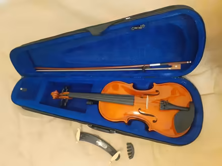 Photo of free student violin (King's Cross N1) #1