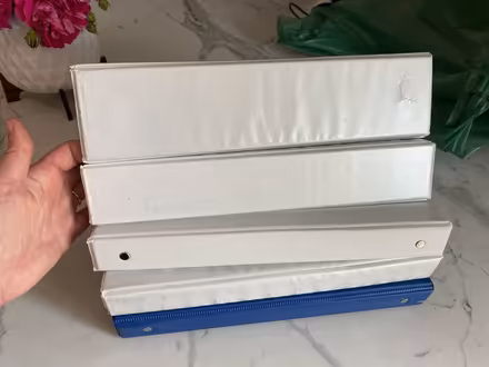 Photo of free 5 three ring binders (Skokie) #2