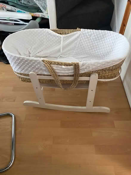 Photo of free Moses basket (L4) #2