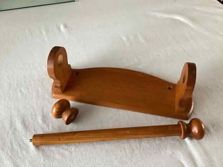Photo of free Paper towel holder (Mealsgate CA7) #1