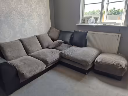 Photo of free sofa (Broxbourne EN10) #1