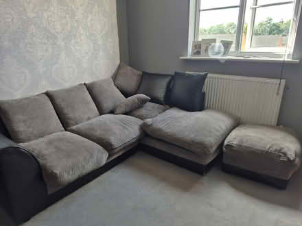 Photo of free sofa (Broxbourne EN10) #1