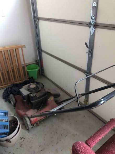 Photo of free Old Gas lawnmower (Markham pickup) (North York) #1
