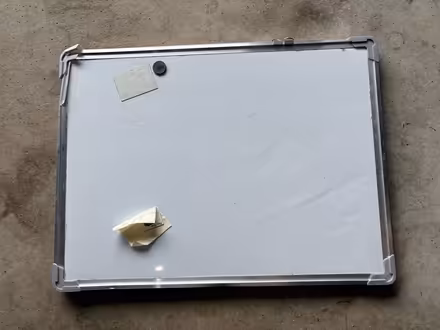 Photo of free Magnet white board (Swindon SN25) #1