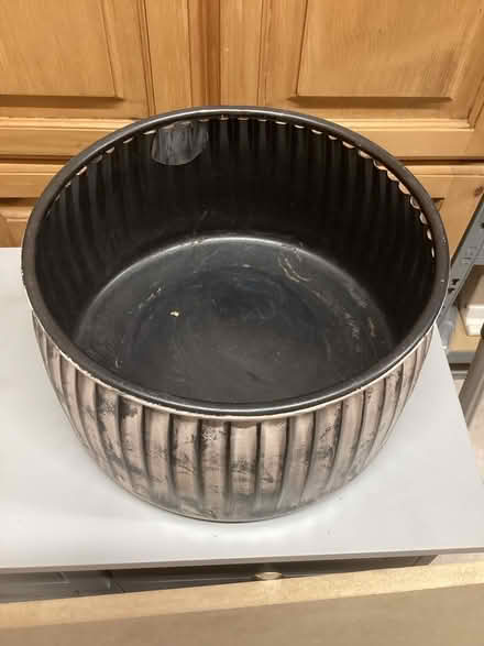 Photo of free Plant pot cover (Waterlooville PO8) #1