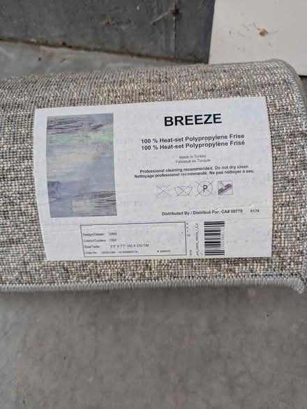 Photo of free Area Rug (gray) (NE Longmont (17th CL Road 1)) #2