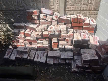 Photo of free Bricks (Starling BL8) #1