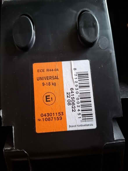 Photo of free Maxi Cosi Child's Car Seat (Seaside BN23) #3