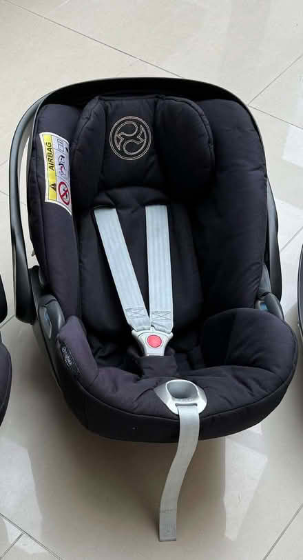 Photo of free CYBEX Platinum Cloud Z i-Size Child Car Seat (Cheltenham GL52) #1