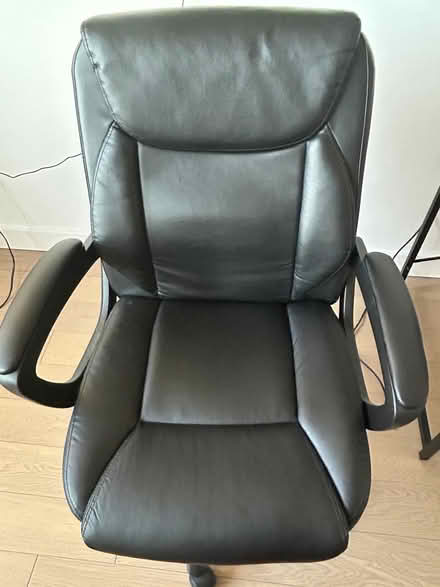 Photo of free room furniture (Hamilton Park) #4