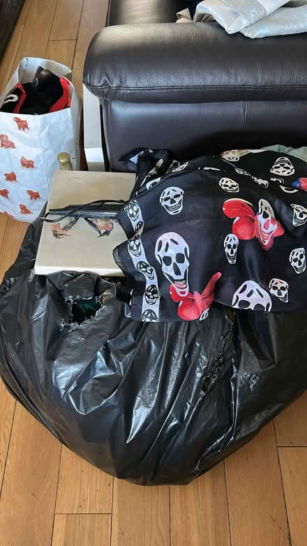 Photo of free Clothes and bits and bobs (Dublin 7 area phoenix park) #2