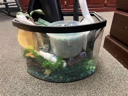 Photo of free Fish tank (Winter Park, near hospital.) #2