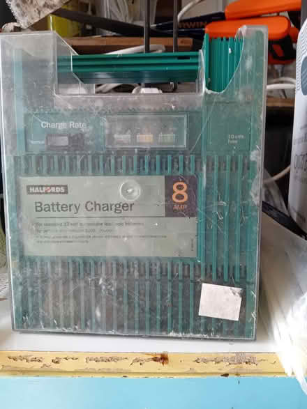 Photo of free Car battery charger (Steyning BN44) #1
