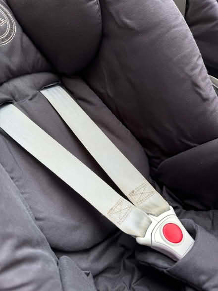 Photo of free CYBEX Platinum Cloud Z i-Size Child Car Seat (Cheltenham GL52) #3