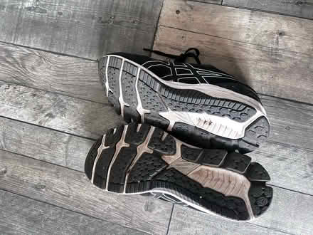 Photo of free ASICS trainers (SE25 6NE) #4