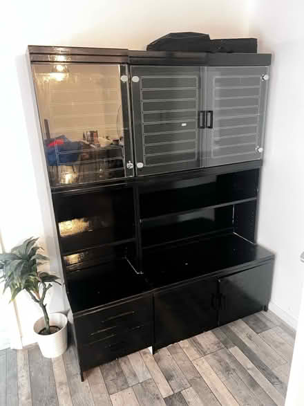 Photo of free Four piece tall vintage unit (SE25 6NE) #2