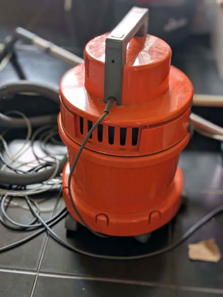 Photo of free Vax vacuum/carpet cleaner (Langside G41) #2