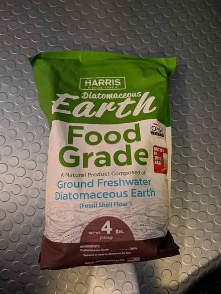Photo of free HARRIS Diatomaceous Earth (Herald Square, Manhattan) #1