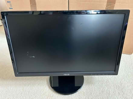 Photo of free 21.5inch LCD monitor (Lee-on-the-Solent PO13) #2