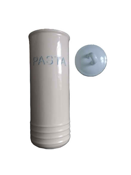Photo of free Spaghetti/pasta jar (kitchen utensil holder?) (Corby NN18) #1