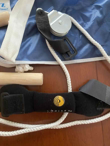 Photo of free PT shoulder pulley (Nr Fresh Pond & Mt Auburn Cem.) #3