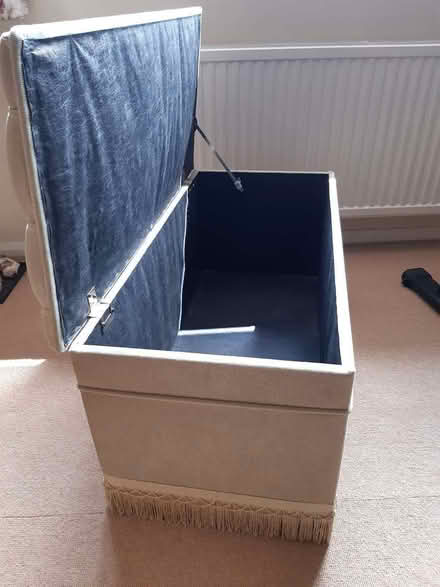 Photo of free Blanket or Storage Box (World's End RH15) #3