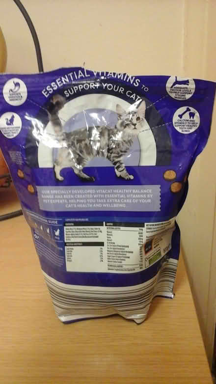 Photo of free Vitacat dry cat food - been opened (Shawlands) #2