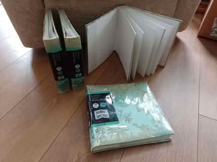 Photo of free 4 photo albums (spaldwick PE28) #2
