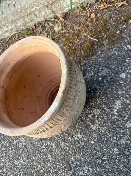 Photo of free Terracotta pot. Slight chip to rim as shown in photo. (Seaford BN25) #2