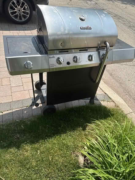 Photo of free Grill (75th and Lemont) #1
