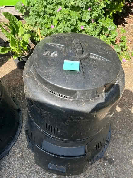 Photo of free Metro garden recycle bins (NW suburbs near St Vincent) #4
