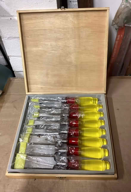 Photo of free Woodturning set (Duston) #1
