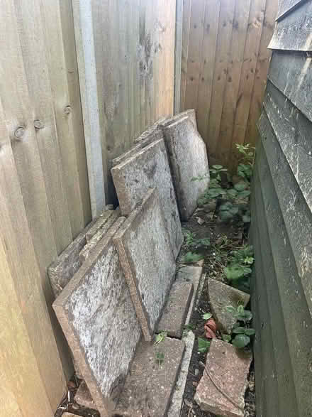 Photo of free paving stones (Bracknell RG12) #1