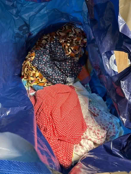 Photo of free Bag of fabric bits (Pant SY10) #1