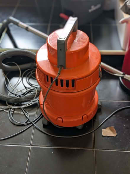 Photo of free Vax vacuum/carpet cleaner (Langside G41) #3