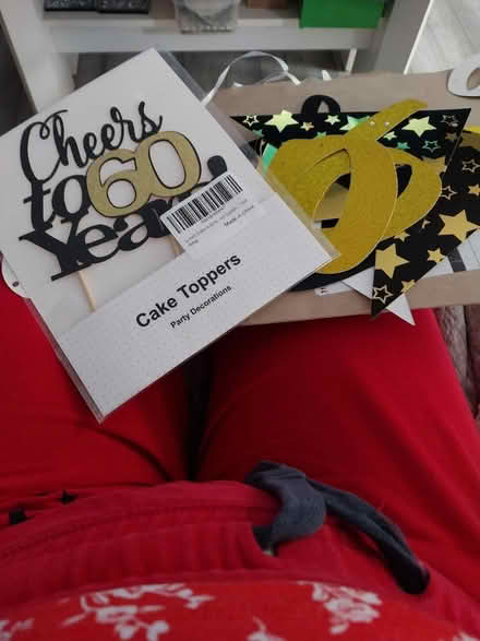 Photo of free 60th birthday decorations (Next to Lister hospital..) #1