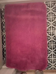 Photo of free red bath rug 20874 #1