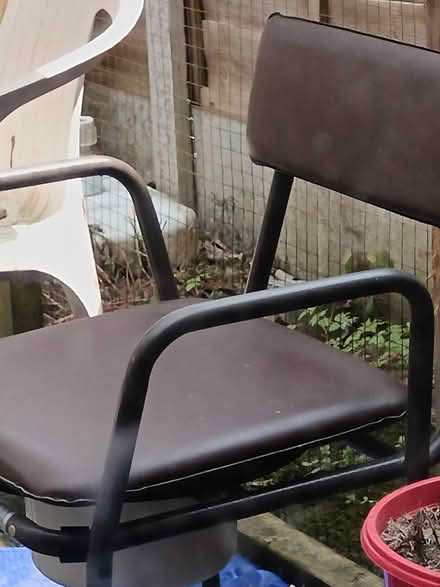 Photo of free Commode never been used (PR2) #1