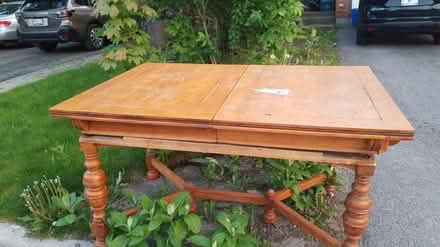 Photo of free Table curbside (Riverside South) #1