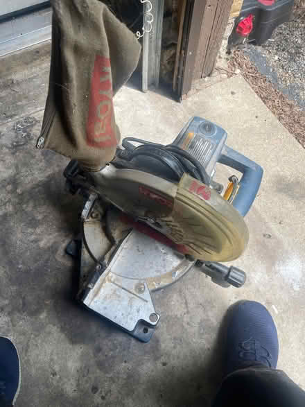 Photo of free Saw (Fair oaks and army tr) #1