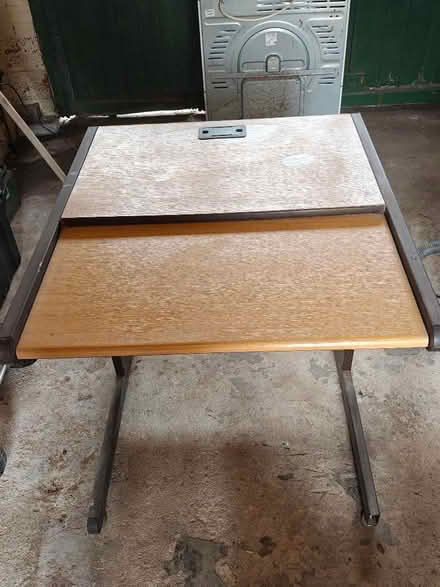 Photo of free Desk (Larches PR2) #1
