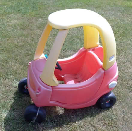 Photo of free KIDS car (Twyford RG10) #1