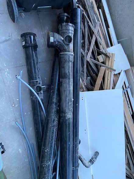 Photo of free Soil pipe SP190 110ml black (W12) #2